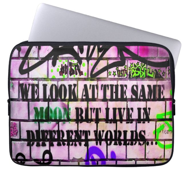 Samma Måne olika världar Colorful Graffiti Laptop Fodral (Framsidan)