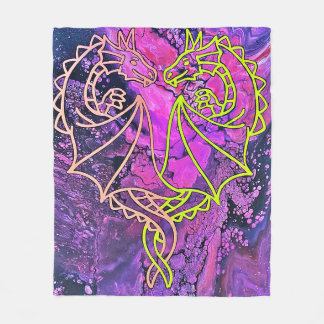 Sammanflätade drakar fleecefilt