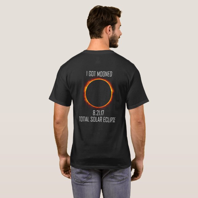 Sammanlagda sol- svart T-tröja för förmörkelse T Shirt (Hel baksida)