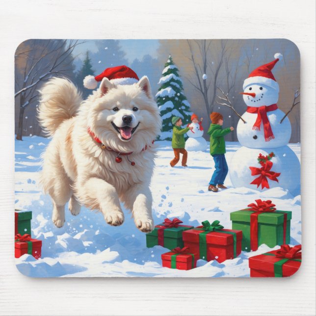 Samojed springar i snö med julhatt musmatta (Framsidan)