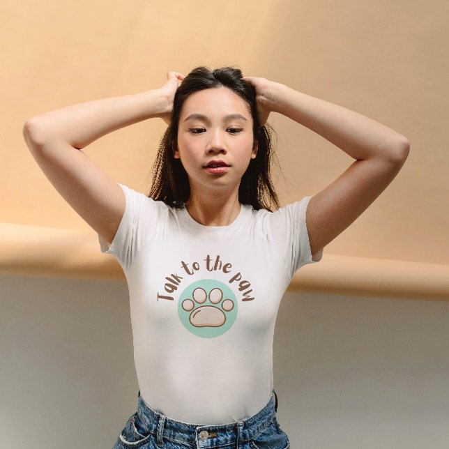 Samtal med tass illustrerade minimalistisk katt t shirt (Skapare uppladdad)
