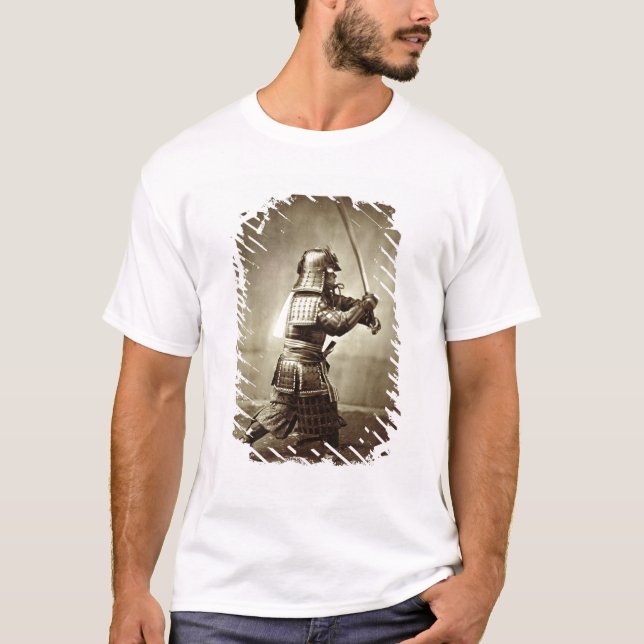 Samurai med det lyftta svärd, c.1860 tee shirt (Framsida)