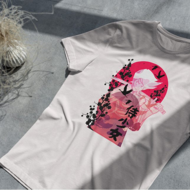 Samurai Woman Anime T Shirt (Skapare uppladdad)