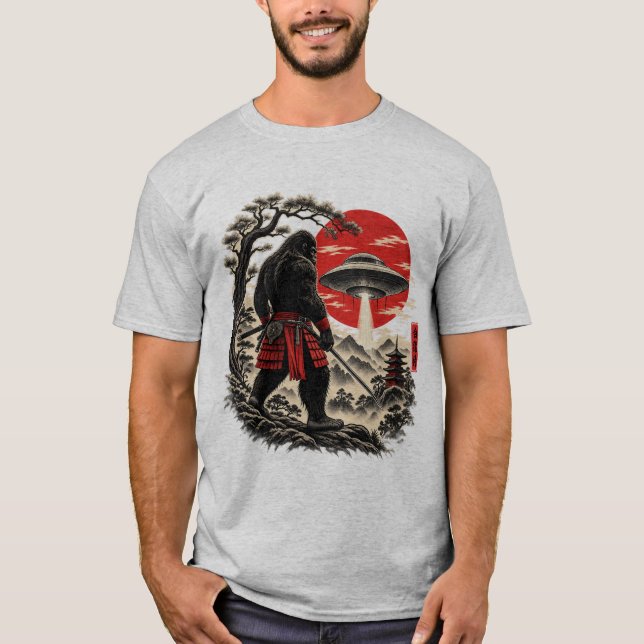 Samuraj Sasquatch under den röda solen T Shirt (Framsida)