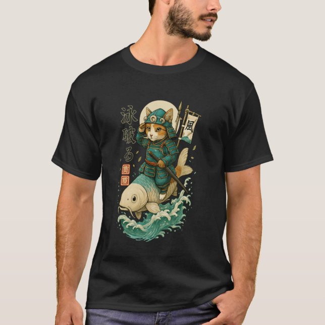 Samurajkatt ridande på Koi-fisk fantasykonst T Shirt (Framsida)