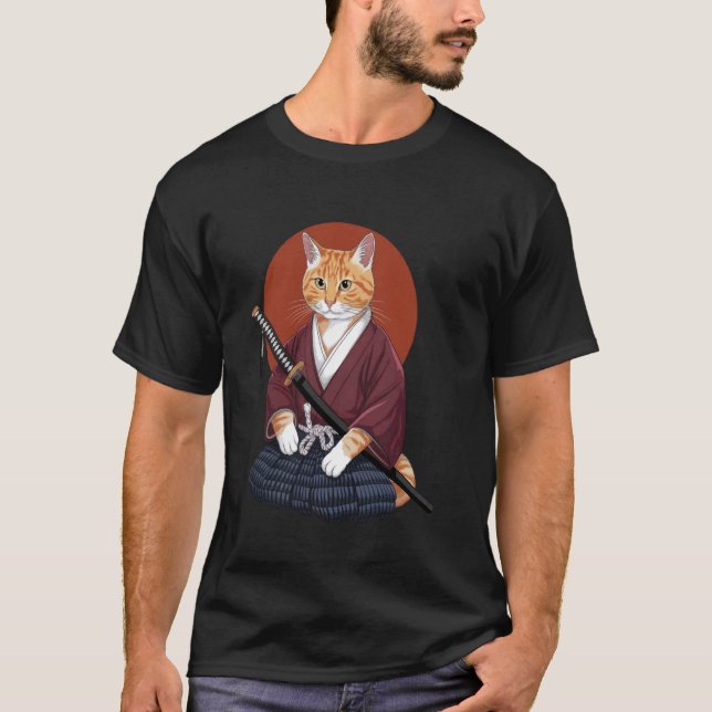 Samurajkatten i traditionell rustning med Katana-d T Shirt (Framsida)