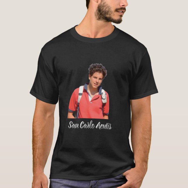 San Carlo Acutis T-Shirt  (Framsida)