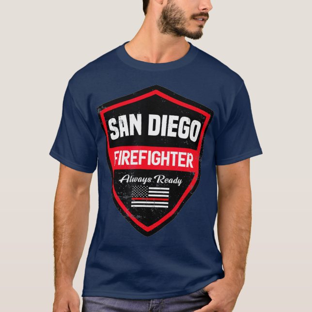 San Diego Fire Rädding Firefighter First T Shirt (Framsida)