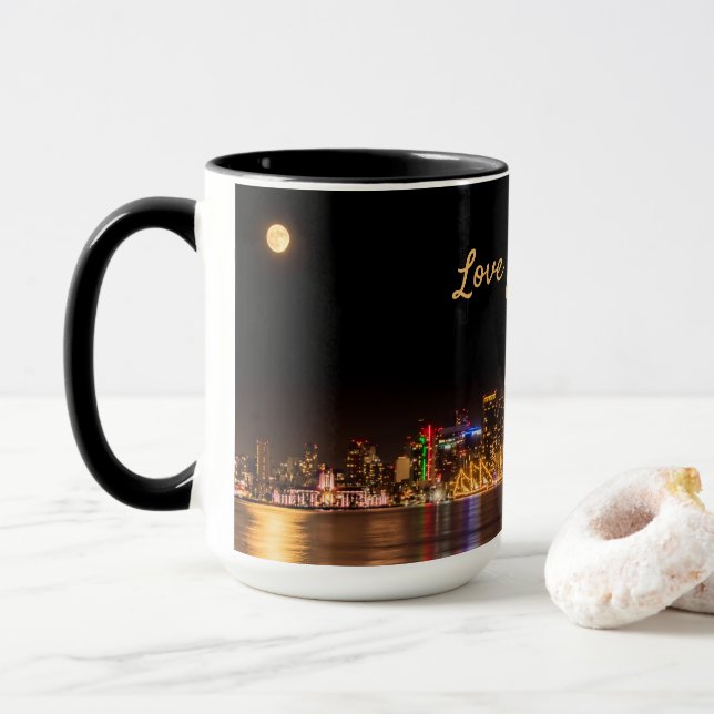 San Diego Skyline City Black & Guld Souvenir Mugg (Med munk)
