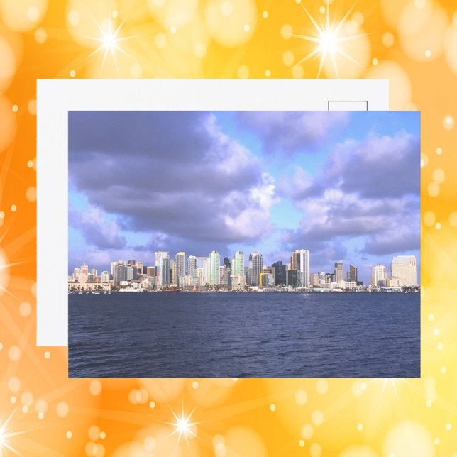 San Diego Skyline Photograph Vykort (A postcard featuring the city of San Diego, California)