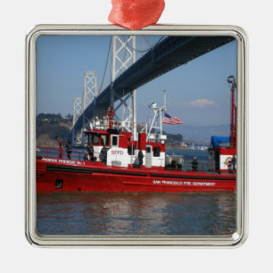 San Francisco avfyrar fartyget Julgransprydnad Metall