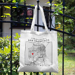 San Francisco Kärlek Locator | City Karta Bröllop  Tygkasse<br><div class="desc">En roligt till väskan för ett bröllop eller något annat tillfälle som tar ställe i den vackra staden San Francisco i Kalifornien. Den här tälten har ett omkrets karta i stadskärnan i en ram med svart ram. På toppen står ett kort välkommet hälsning och stadens namn. På grund-sidan finns stadens...</div>