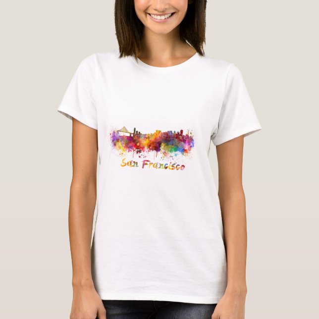 San Francisco skyline in watercolor background Tee Shirt (Framsida)