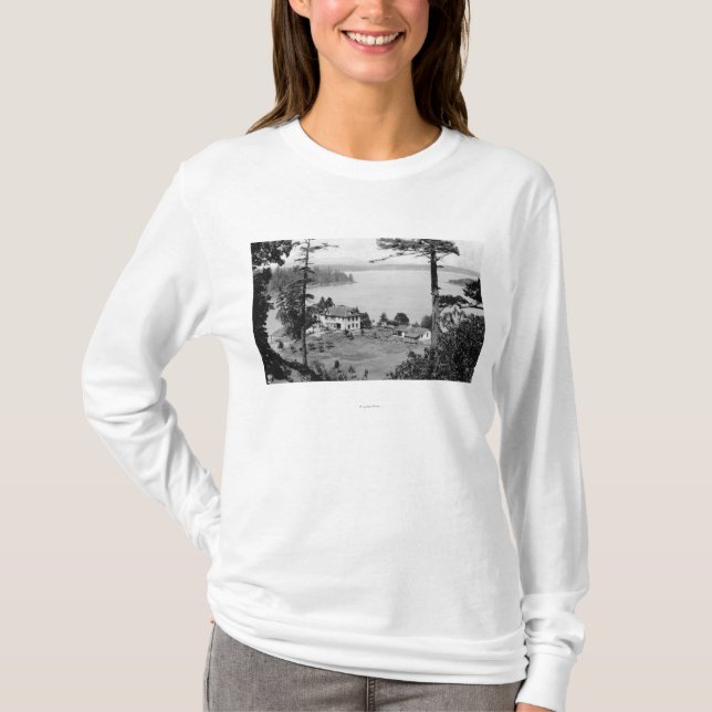 San Juan ö, WAGuam som en Lama beskådar Tee Shirt (Framsida)