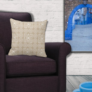 Sand Färgad African Inspired Repeat Mönster Kudde