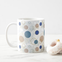 Sand och blå strandpunkter kaffemugg