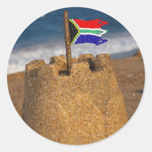 Sand slott med sydafrikansk flagga, Umhlanga Runt Klistermärke