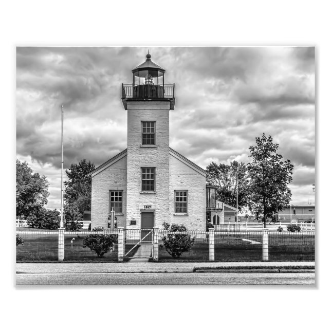 Sandpoint Lighthouse Black and White Photography Fototryck (Framsidan)