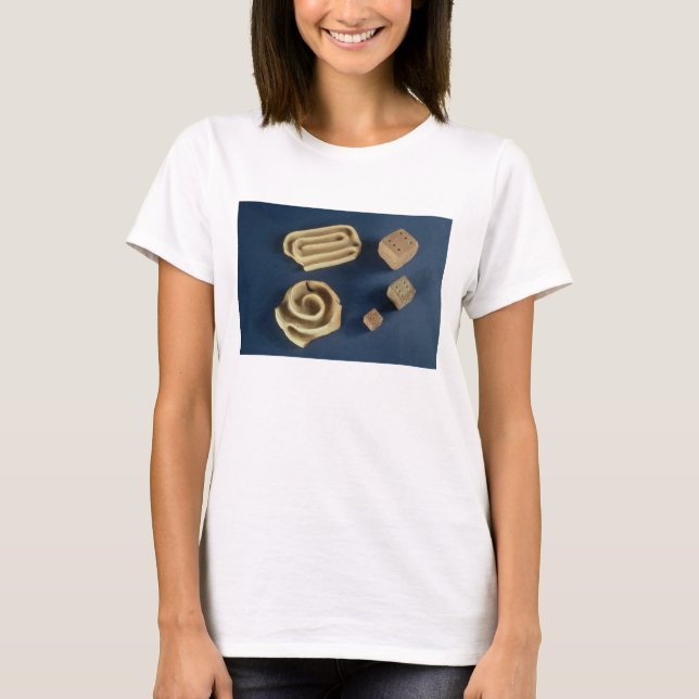 Sandstone Dice och Terracotta maze-vilt, Harappa Tee Shirt (Framsida)