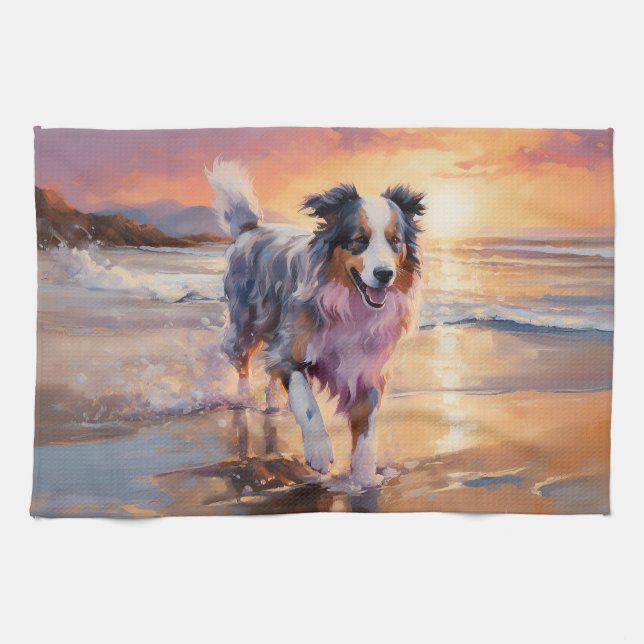 Sandy Australian shepherd Hund på Beach Sunset Kökshandduk (Horisontell)