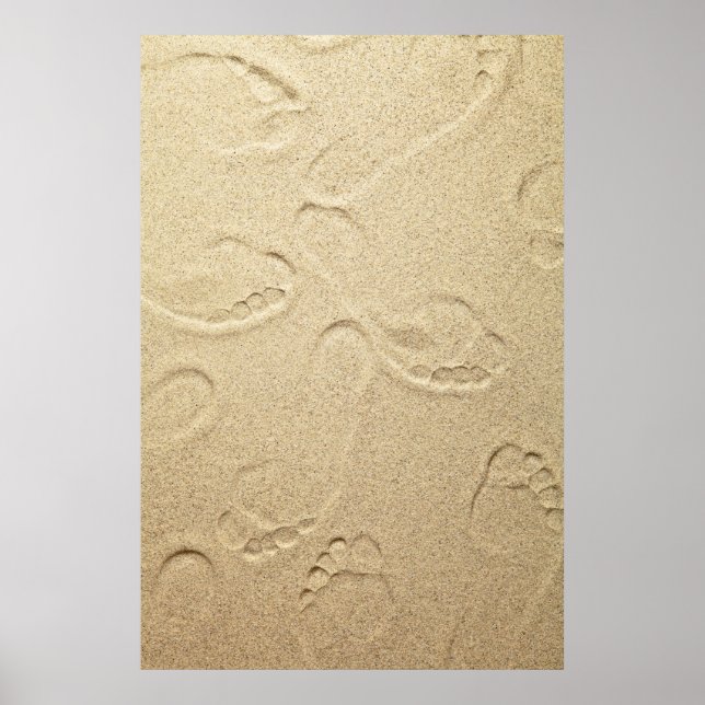 Sandy Beach-bakgrund med fotavtryck Poster (Framsidan)