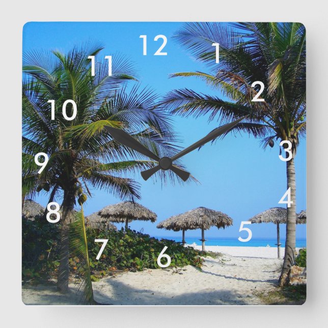 Sandy Beach with Handflatan Träd och An Ocean View Fyrkantig Klocka (Framsida)