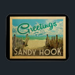 Sandy Krok Beach Vintage resor Magnet<br><div class="desc">I Hälsning från Sandy Krok vintage finns en sandstrand med vackra turkoshavet vatten och över havet,  ett blå himmel med gigantiska vita moln. I vintage resor stil.</div>