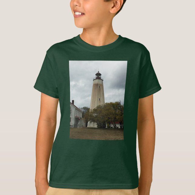 Sandy Krok Lighthouse T Shirt (Framsida)