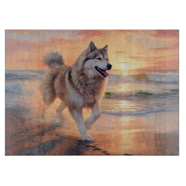 Sandy Paws Alaskan Malamute Hund på Strand Solnedg (Framsidan)