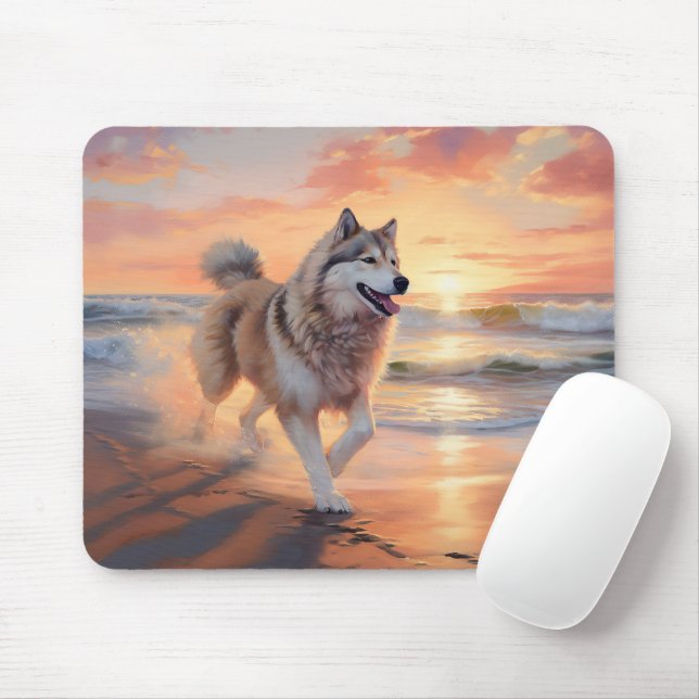 Sandy Paws Alaskan Malamute Hund på Strand Solnedg Musmatta (Med mus)