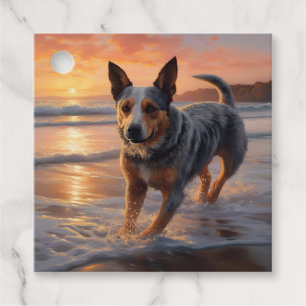 Sandy Paws Australian Cattle Dog på strand vid sol Gåvor Etiketter