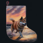 Sandy Tassar Akita Hund on Beach Sunset Liten Julstrumpa<br><div class="desc">Ta dig in i vår vackra "Sandy Tassar och Sunset Hues"-hund på solnedgången. Den här fängslande scenen fångar kärnan av en perfekt kväll vid kusten, med en lojal hund-vän som njuter av den gyllene sanden och de andningsande nyheterna om sol. Oavsett om du är hund älskare eller solnedgångsentusiaster, så ger...</div>
