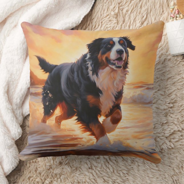 Sandy Tassar Bernese Mountain Hund on Beach Sunset Kudde (Filt)
