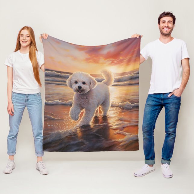 Sandy Tassar Bichon Frise Hund on Beach Sunset Fleecefilt (På plats)