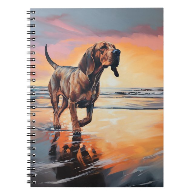 Sandy Tassar Bloodhound Hund on Beach Sunset Anteckningsbok (Framsidan)