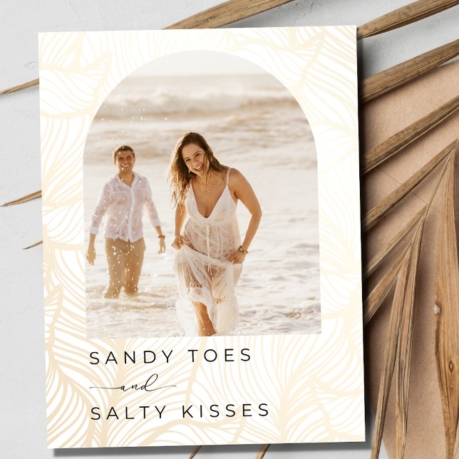 Sandy Toes Arch Photo Beach Wedding Spara datumet Meddelande Vykort (Sandy Toes Arch Photo Beach Wedding Save the Date  Postcard)
