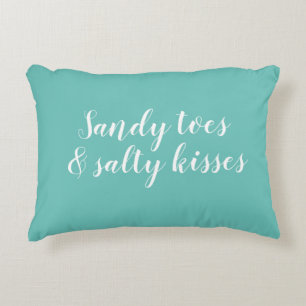 Sandy Toes och Salty Kisses accent Pillow Prydnadskudde