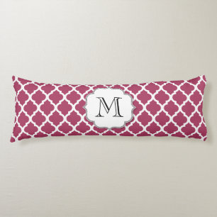 Sangria Red Moroccan Tile w/ Anpassade Monogram Kroppskudde