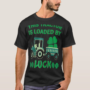 Sankt Patrick-traktorns Shamrocks Tractor Lastbil T Shirt