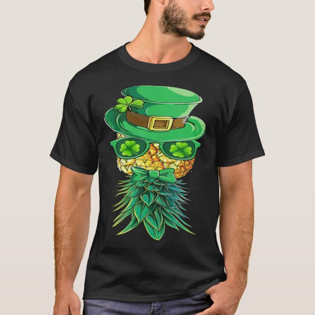 Sankt Patrick's Day Mask Swinger Upside Down Pinea T Shirt (Framsida)