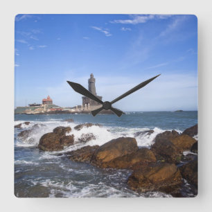 Sanktt Thiruvalluvar staty Tamil Nadu, Indien Fyrkantig Klocka