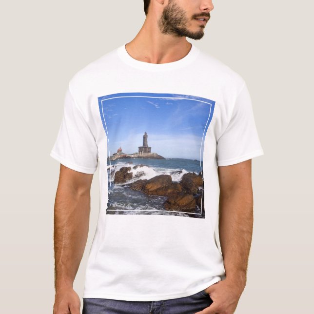 Sanktt Thiruvalluvar staty | Tamil Nadu, Indien T Shirt (Framsida)