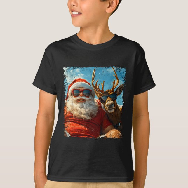 Santa And Reindeer Selfie Funny Christmas Vacation T Shirt (Framsida)