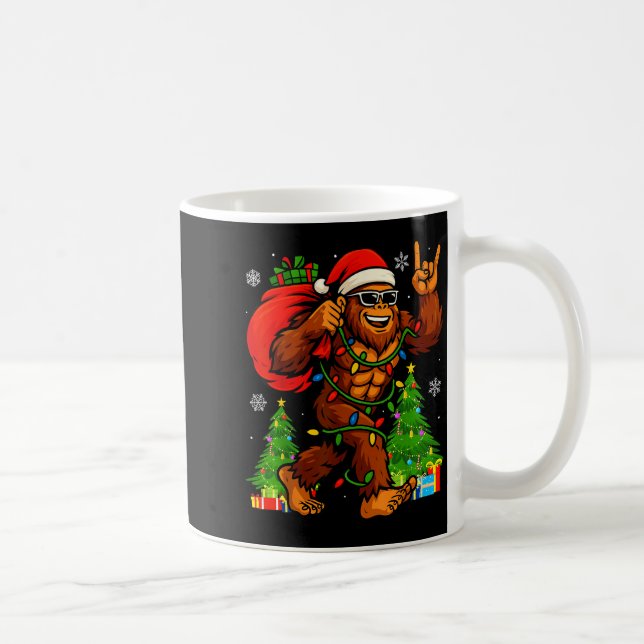Santa Bigfoot Christmas Tree Xmas Lights Funny Sas Kaffemugg (Höger)