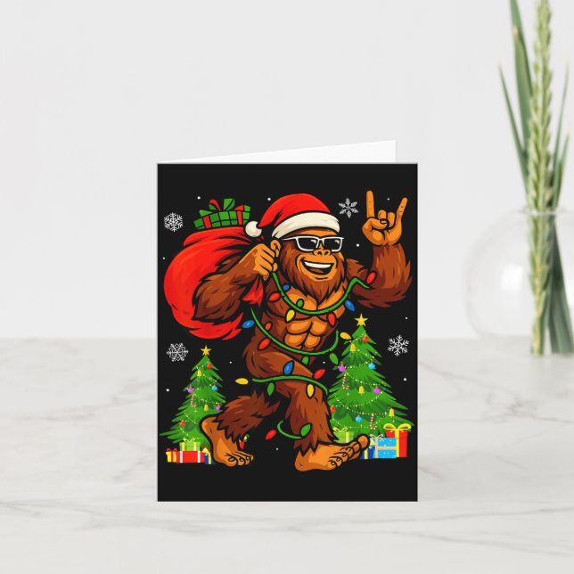 Santa Bigfoot Christmas Tree Xmas Lights Funny Sas Kort (Framsida)
