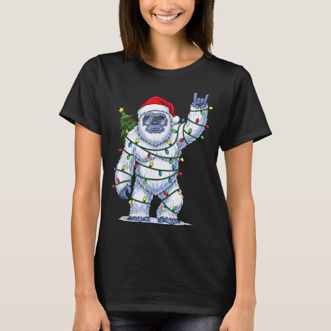 Santa Bigfoot Christmas Tree Xmas Lights Funny Sas T Shirt (Framsida)