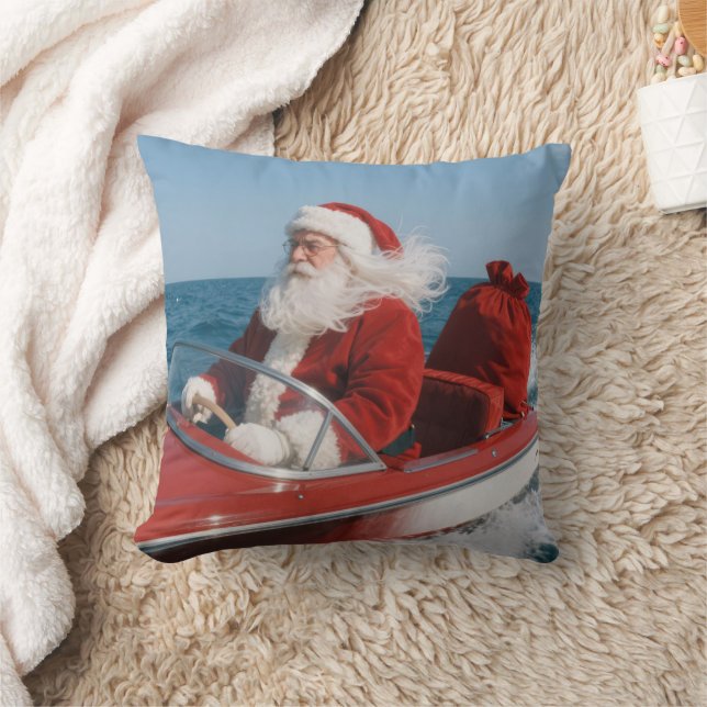 Santa Claus Delivering Gifts By Speedboat Kudde (Filt)