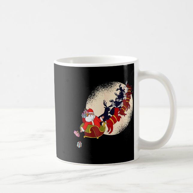 Santa Claus On Christmas Sleigh Pulled By Reindeer Kaffemugg (Höger)