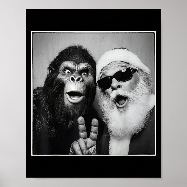 Santa Claus Selfie Bigfoot Christmas Funny Sasquat Poster (Framsidan)