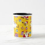 Santa jul Mönster Mugg<br><div class="desc">Vi presenterar vår festliga och glada jultomte Mönster Mugg, ett vackert tillägg till er julhelg! Det här charmerande mugg är designat för att ge dig en generös dos julstämning. Med sin visuella bild av Jultomten och vackert inslagna presenter är det perfektens sätt att börja din dag under julhelgen. Produktinformation: -...</div>